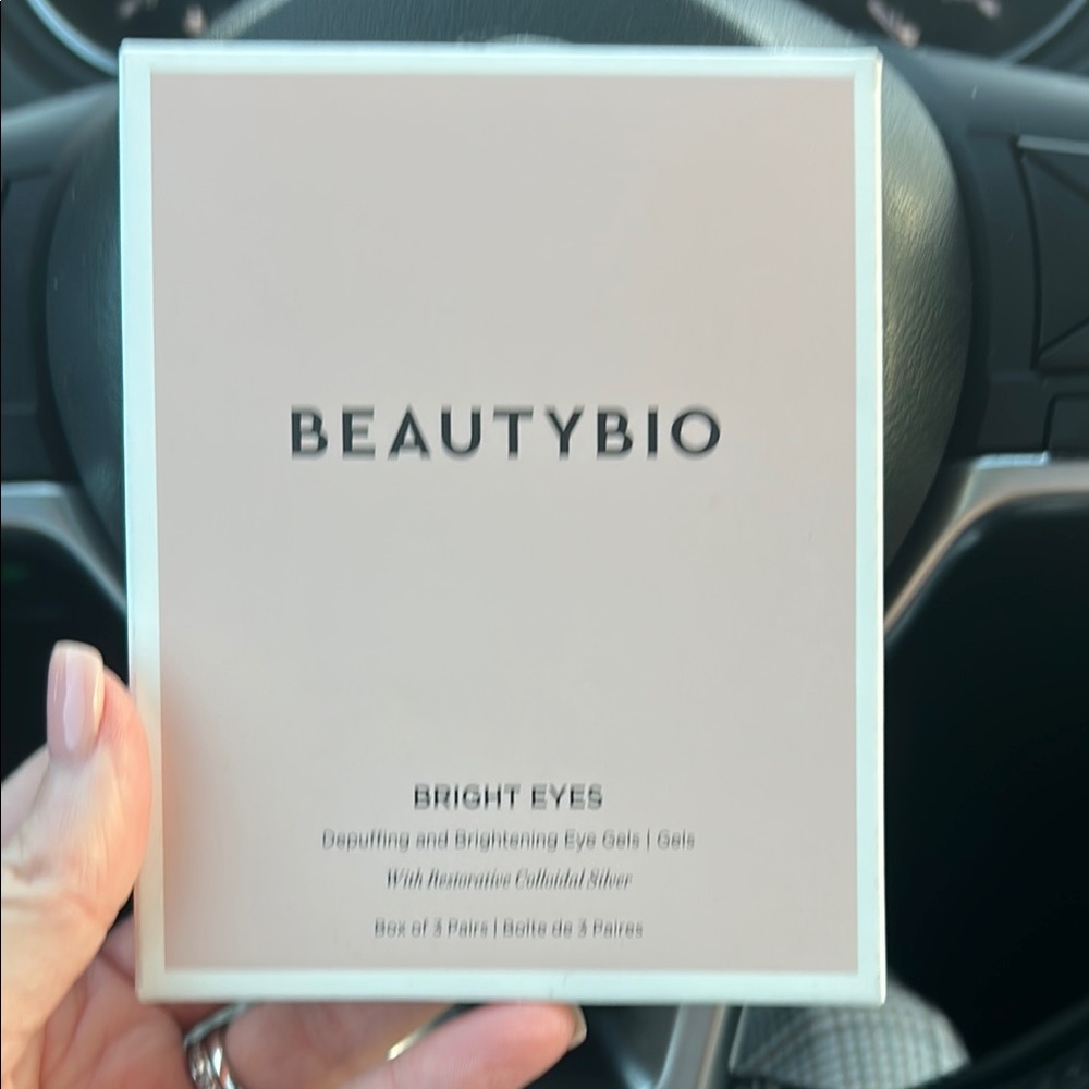 Bright Eyes Depuffing and Brightening Eye Gels